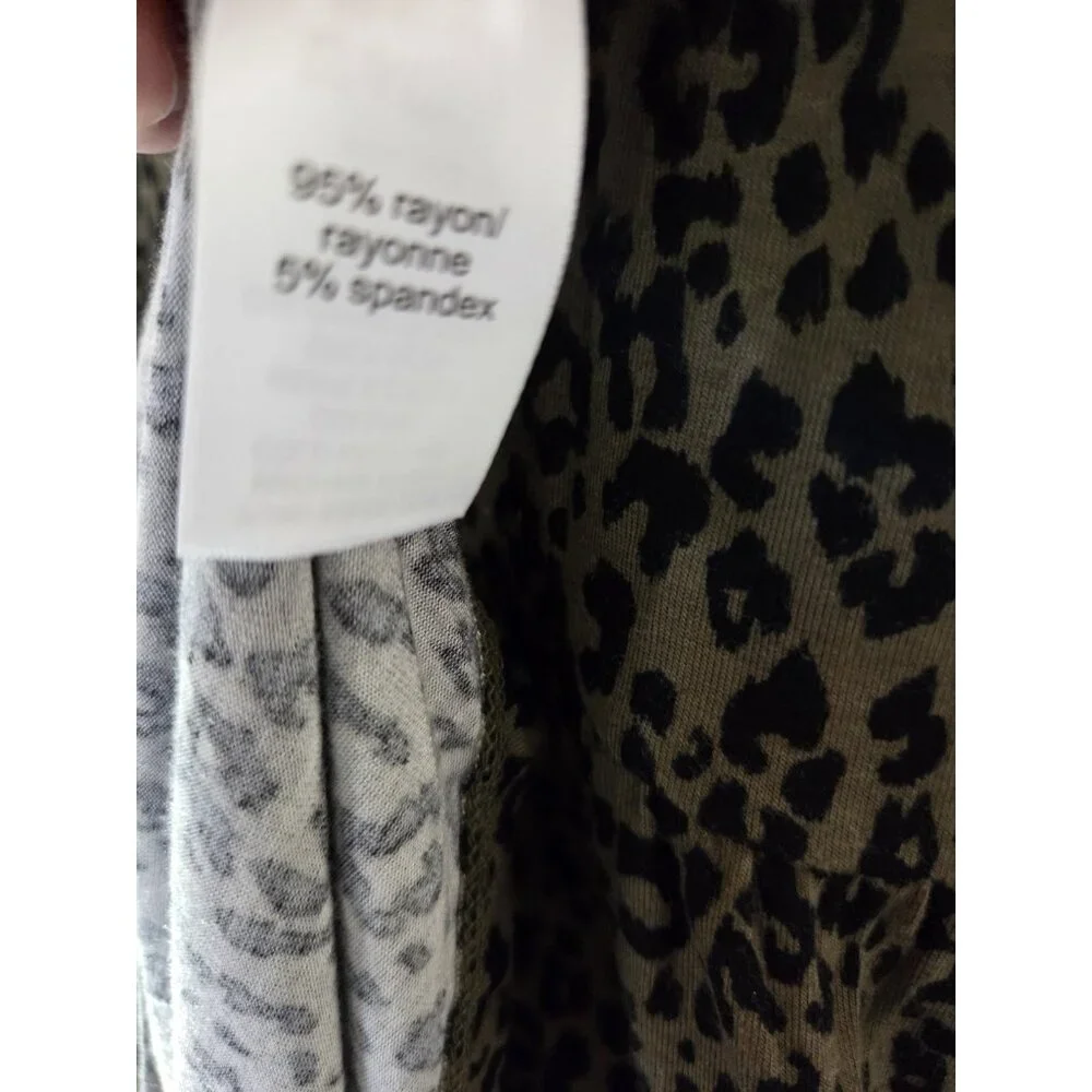 Maurices 24/7 Green Leopard Print Knee Jersey Knit Long Sleeve Shift Dress M NWT